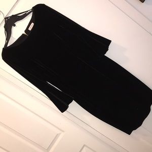 CALVIN KLEIN bell sleeve velvet party dress